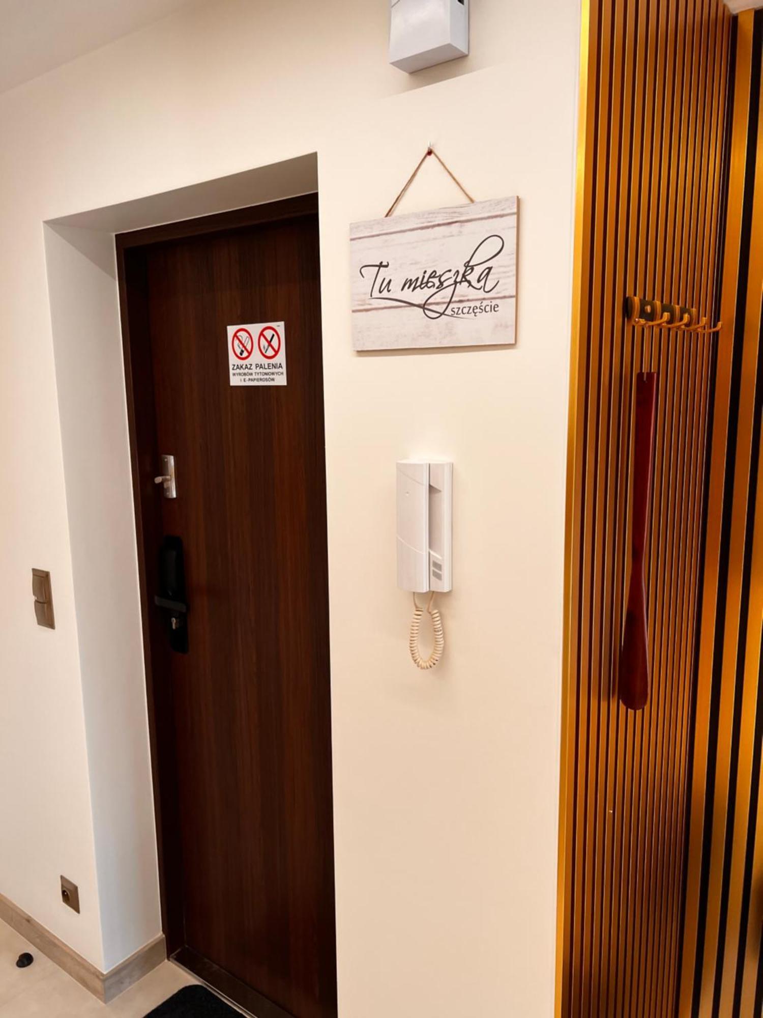 Goldowy Apartament Konin كونين المظهر الخارجي الصورة